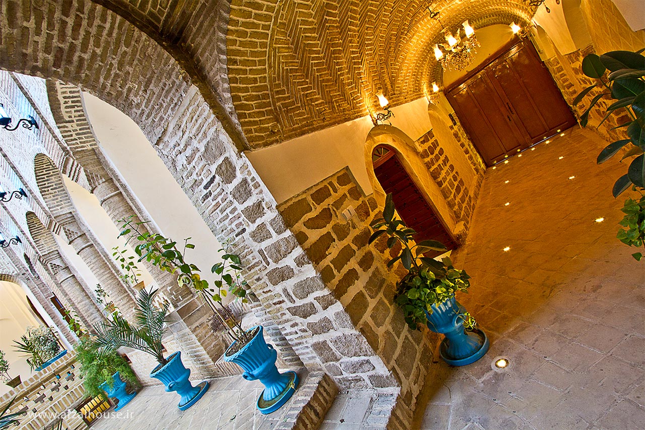 اقامتگاه عمارت افضل شوشتر