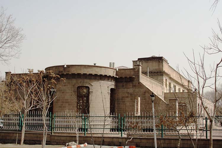 تاریخچه کتابخانه ملی و مرکزی تبریز