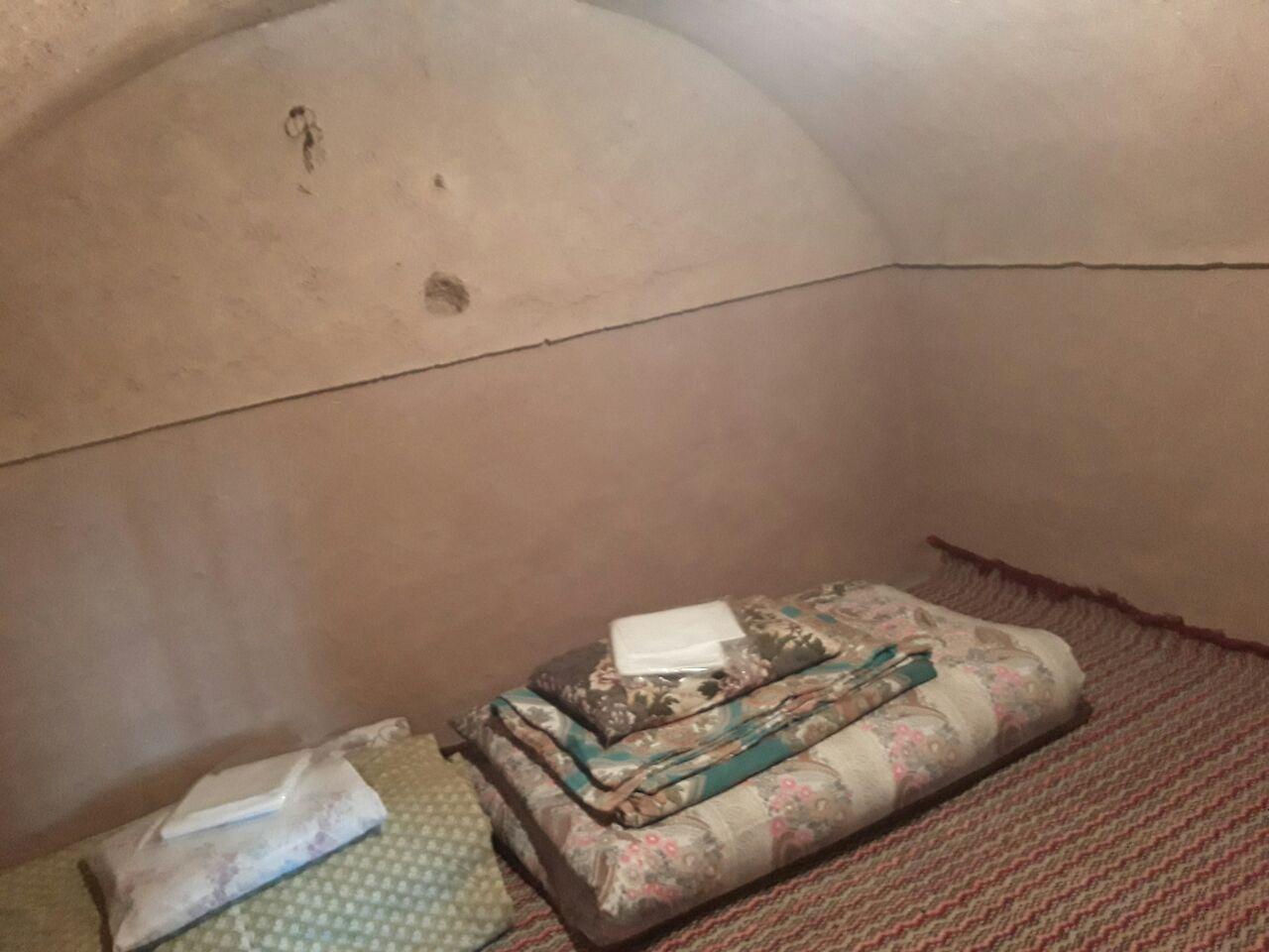 اقامتگاه بومگردی شیرین و فرهاد مزرعه کلانتر میبد