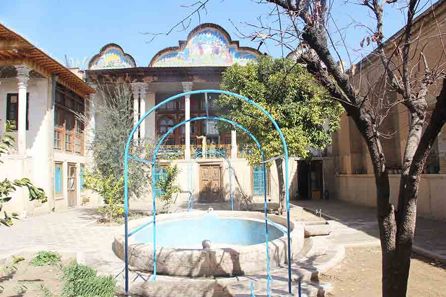 آیا از موزه خاتم شیراز دیدن کرده‌اید؟ 