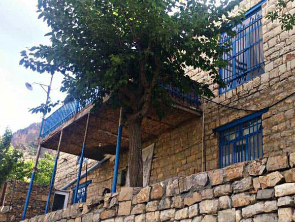 اقامتگاه بومگردی ساتیار
