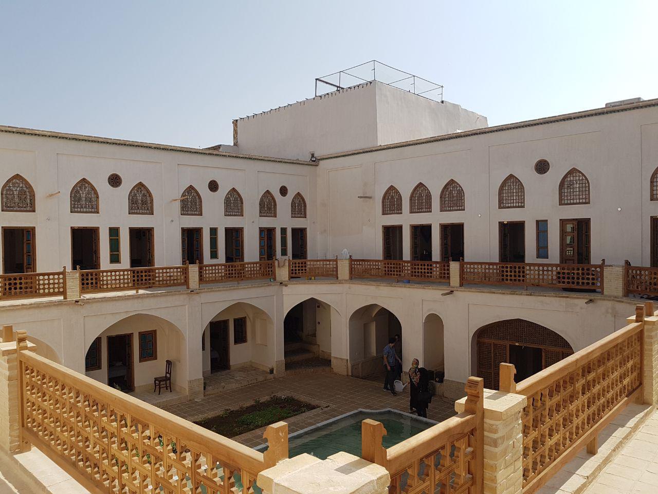 اقامتگاه سنتی خانه مرشدی2(ادیب)