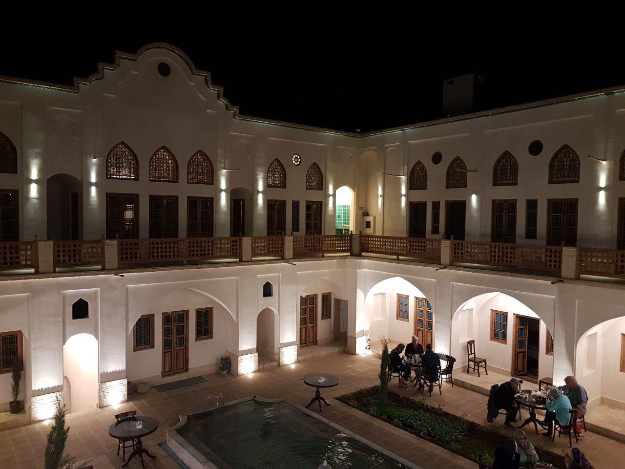 اقامتگاه سنتی خانه مرشدی2(ادیب)
