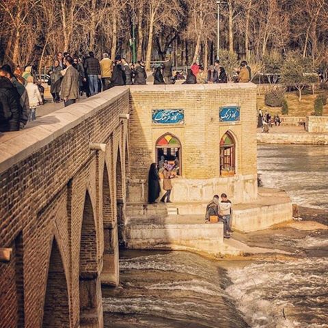 پل چوبی اصفهان