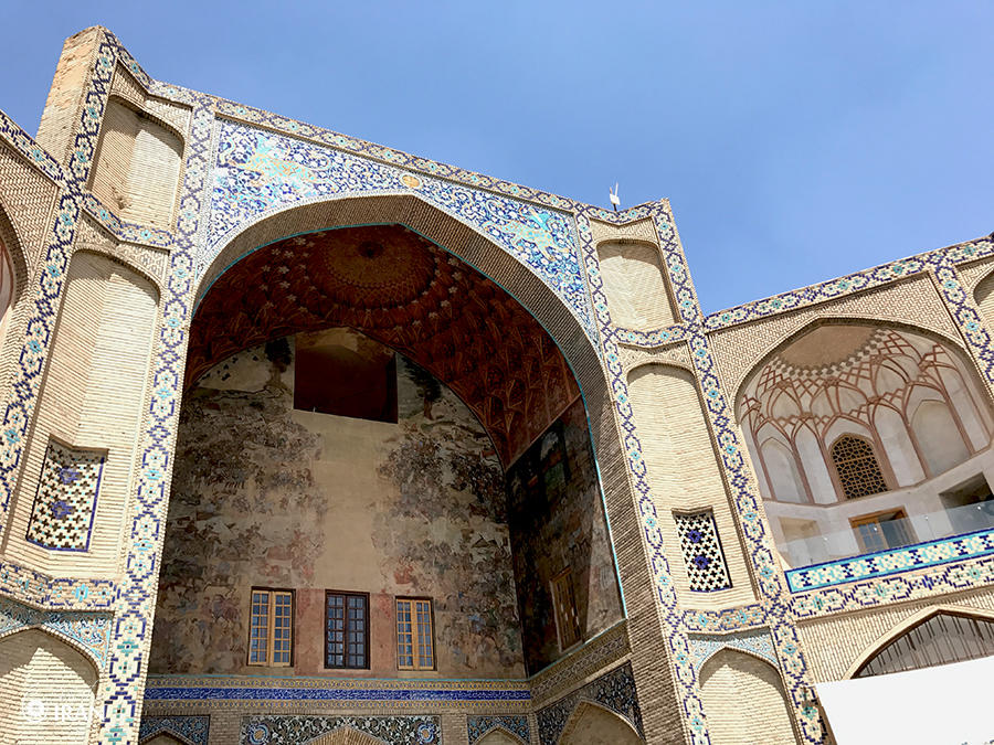 سردر قیصریه اصفهان