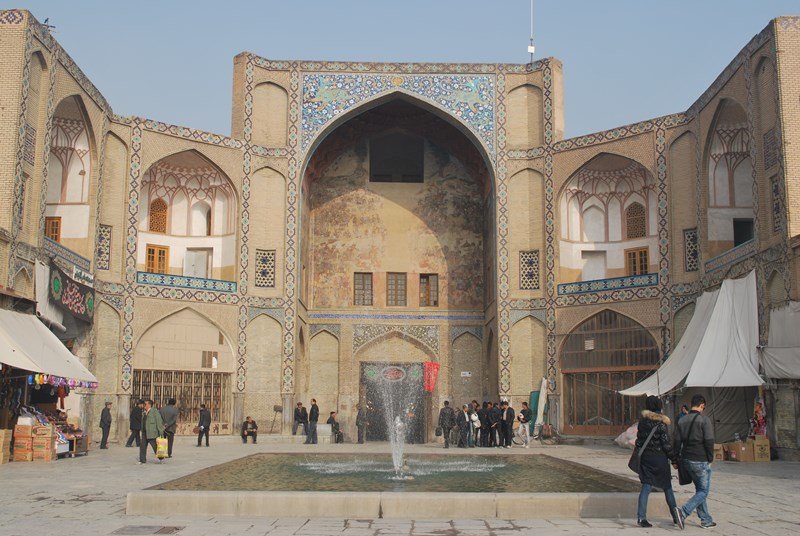 سردر قیصریه اصفهان