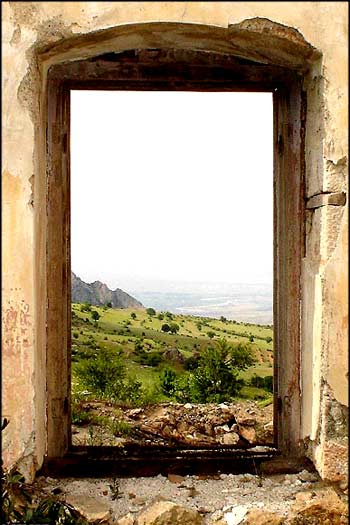 عمارت و کلیسای تومانیانس
