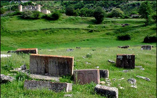 عمارت و کلیسای تومانیانس