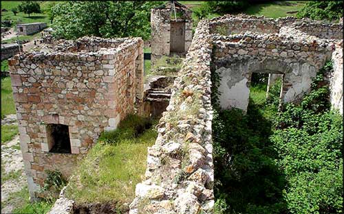 عمارت و کلیسای تومانیانس