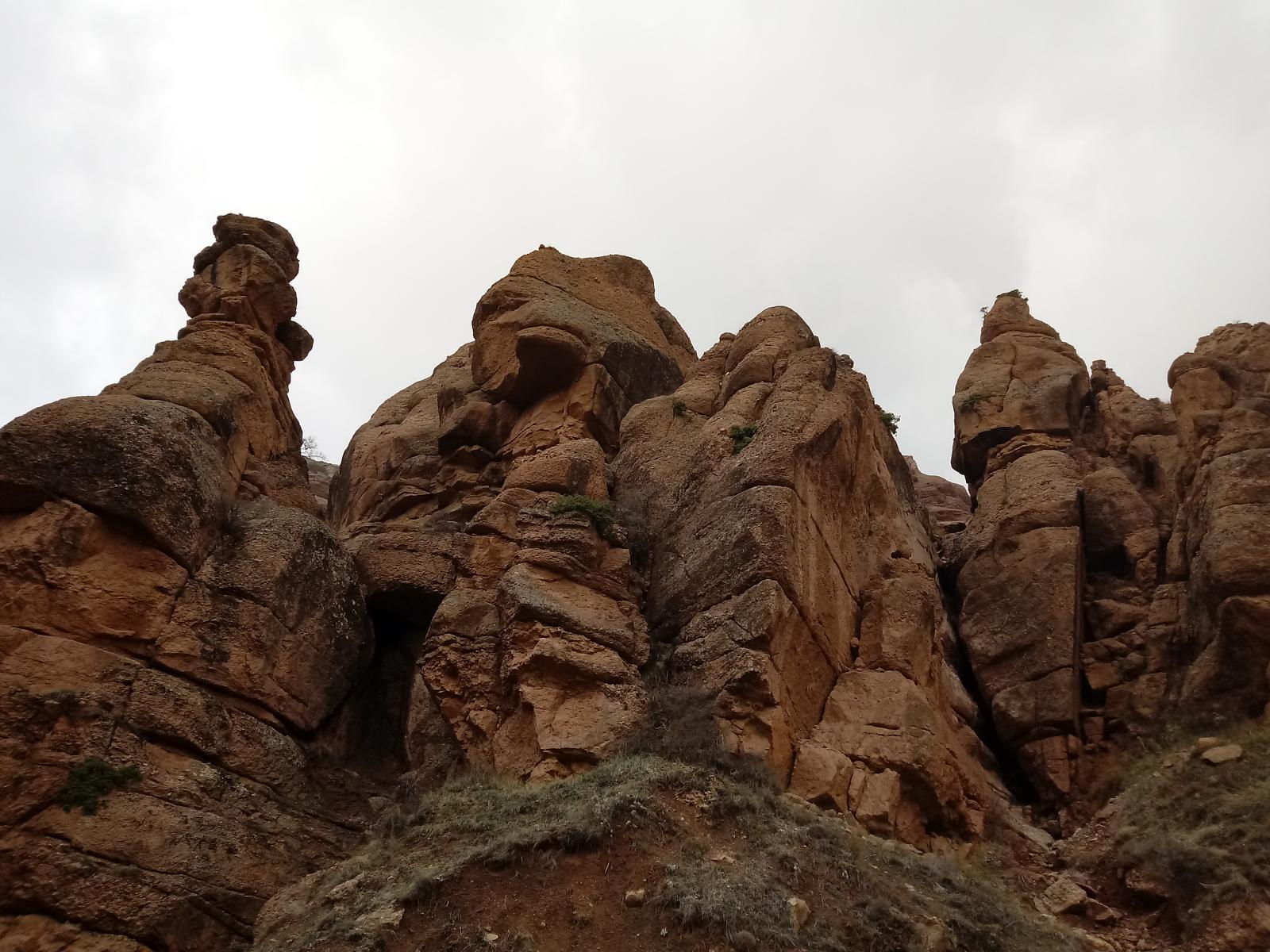 ماهار زنوز