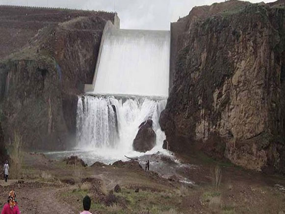 سد آیدوغموش میانه