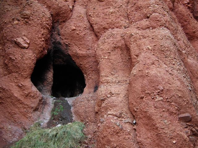 دره هفت غار نیشابور مقصدی مناسب برای گردشگری    