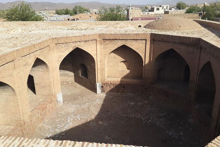 کاروانسرای شیخ علی خان زنگنه