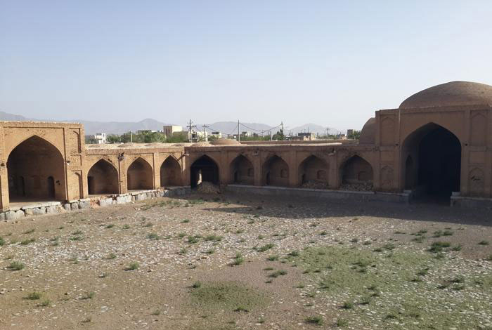 کاروانسرای شیخ علی خان زنگنه