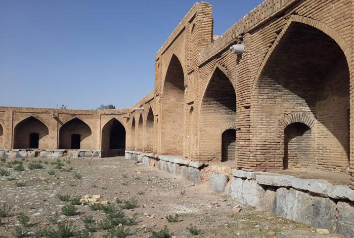 کاروانسرای شیخ علی خان زنگنه