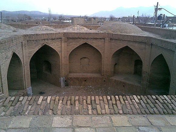 کاروانسرای شیخ علی خان زنگنه