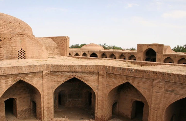 کاروانسرای شیخ علی خان زنگنه