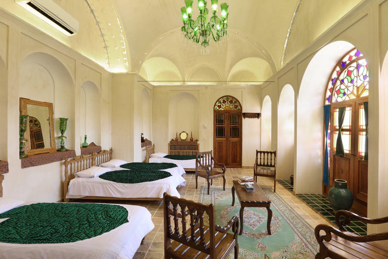هتل سنتی مرشدی کاشان