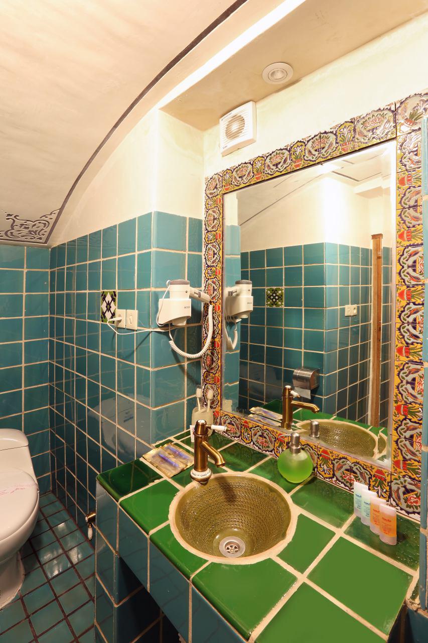 هتل سنتی مرشدی کاشان