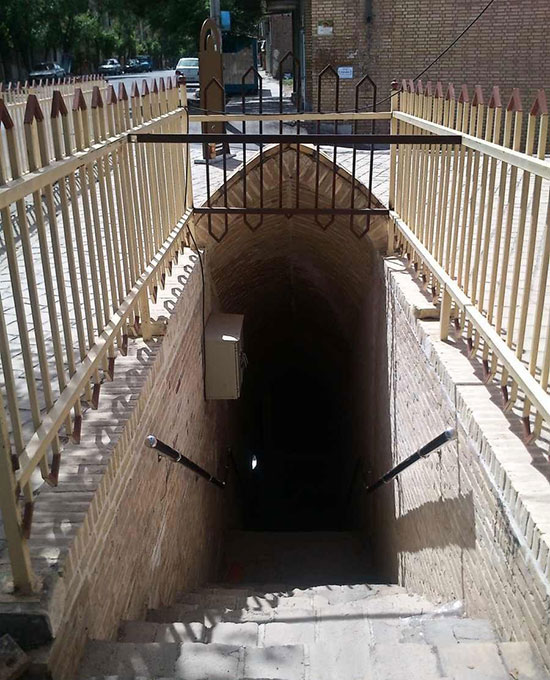 قنات مون اردستان