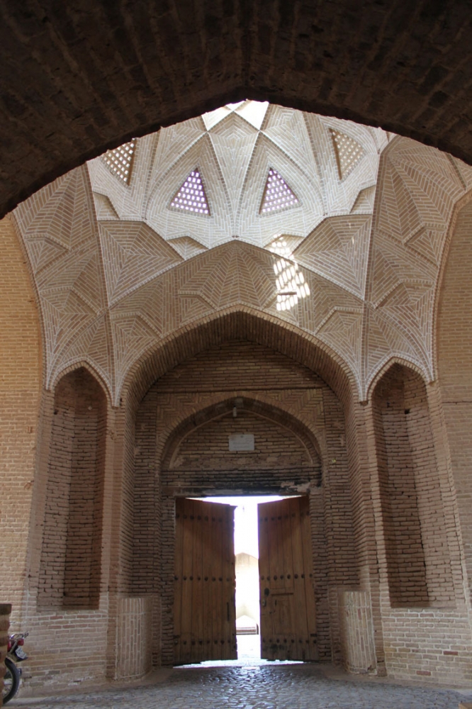 کاروانسرای عباسی میبد