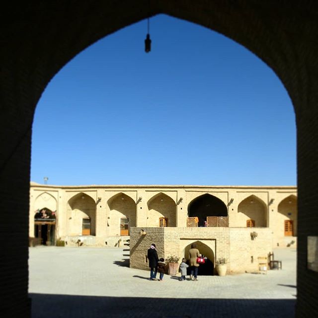 کاروانسرای عباسی میبد