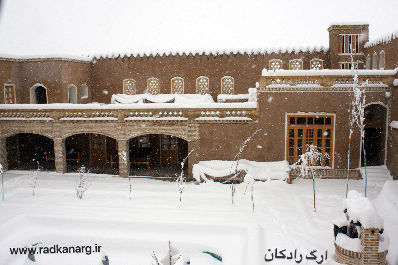 اقامتگاه بوم گردی ارگ رادکان