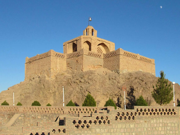 آرامگاه ابن حسام خوسفی