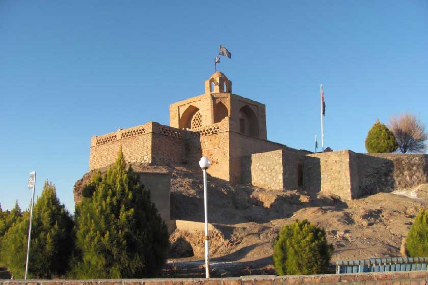 آرامگاه ابن حسام خوسفی بنایی با قدمت ۵۰۰ سال