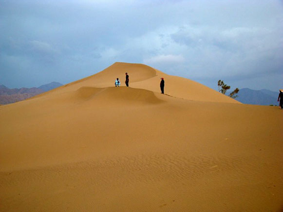 کویر همت آباد زیرکوه