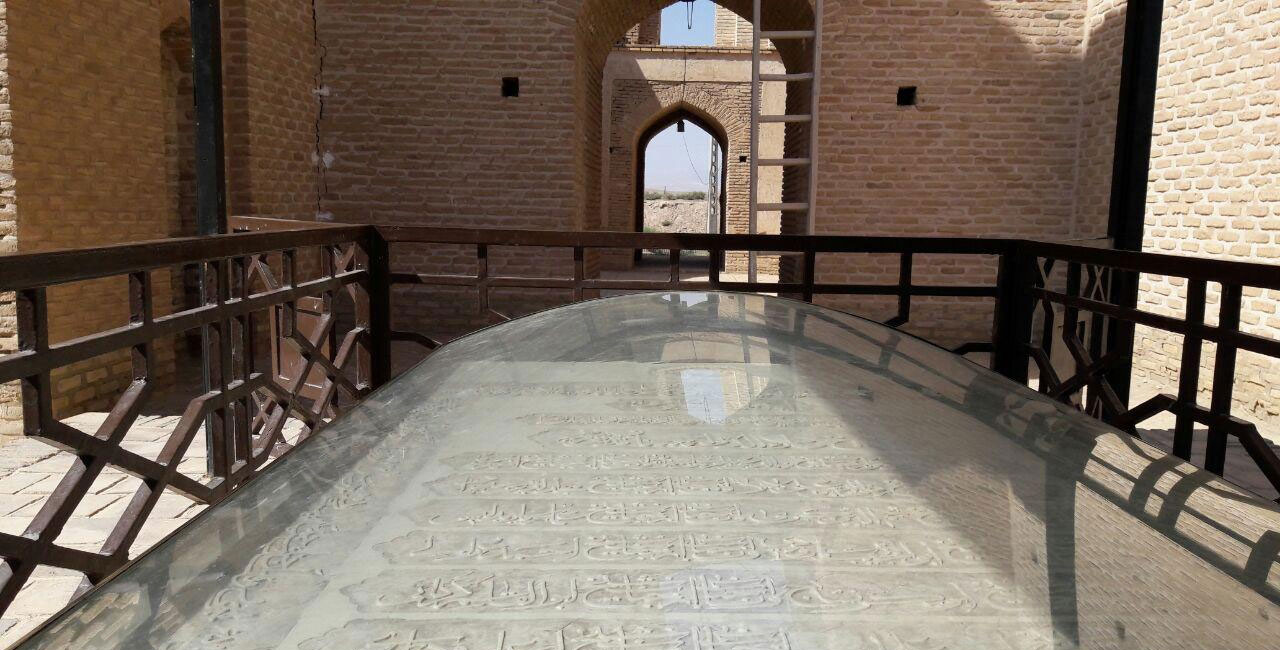 آرامگاه شیخ علاءالدوله سمنانی