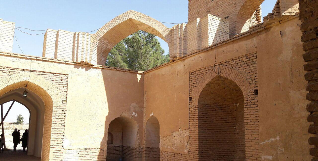 آرامگاه شیخ علاءالدوله سمنانی