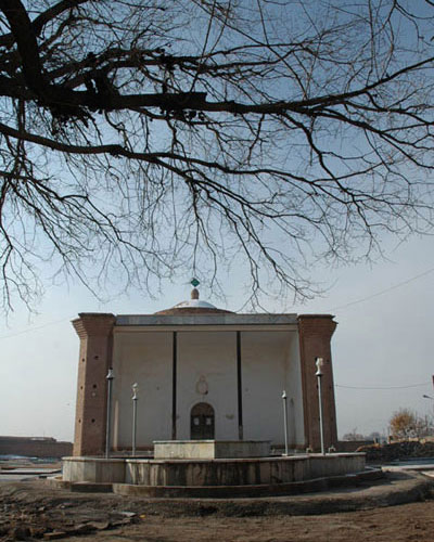امامزاده علی اکبر آرادان