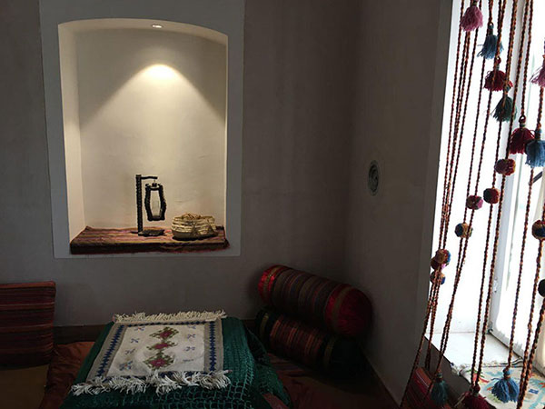 اقامتگاه نمکزار سه قلعه سرایان