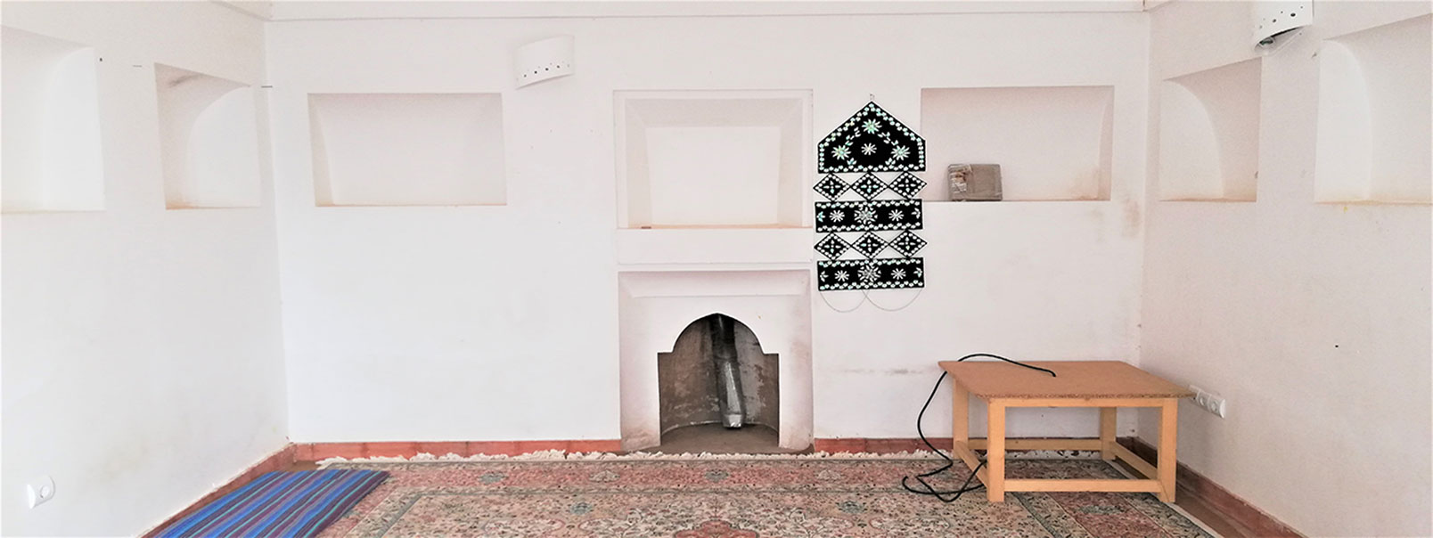 اقامتگاه اکرم خان نهبندان