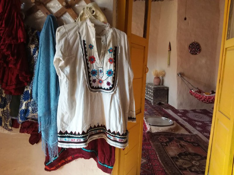 اقامتگاه بوم گردی آنا آتا سراسی