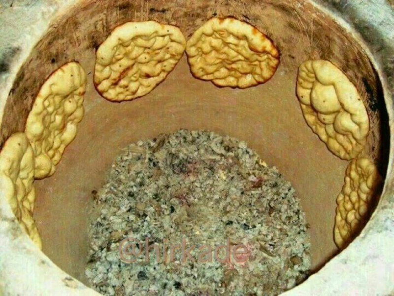 اقامتگاه بوم گردی شاطربمون میبد