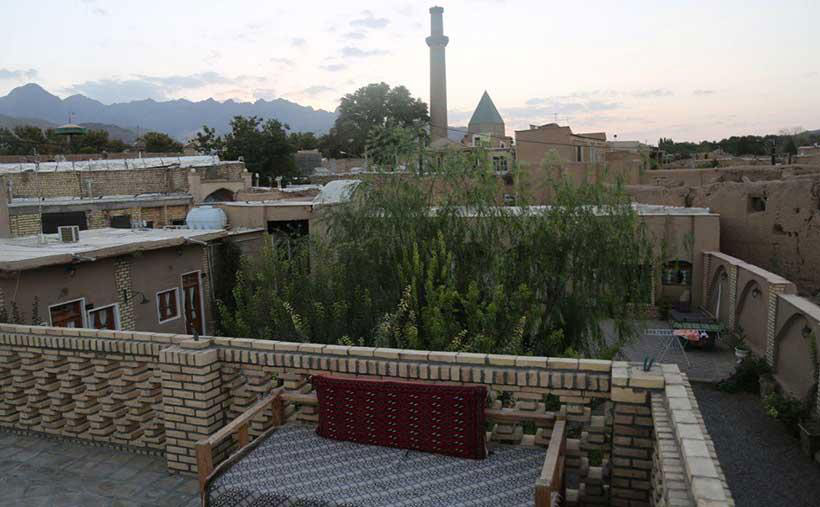 اقامتگاه بوم گردی سرای جواهر نطنز