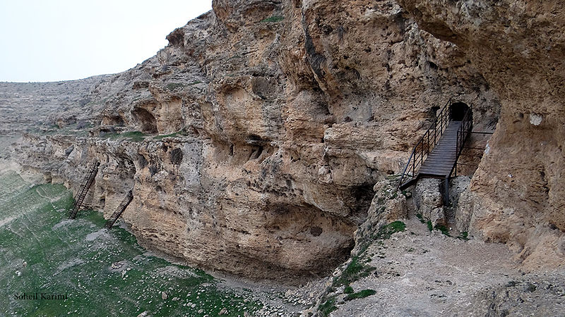 معماری صخره ای بی بی کند