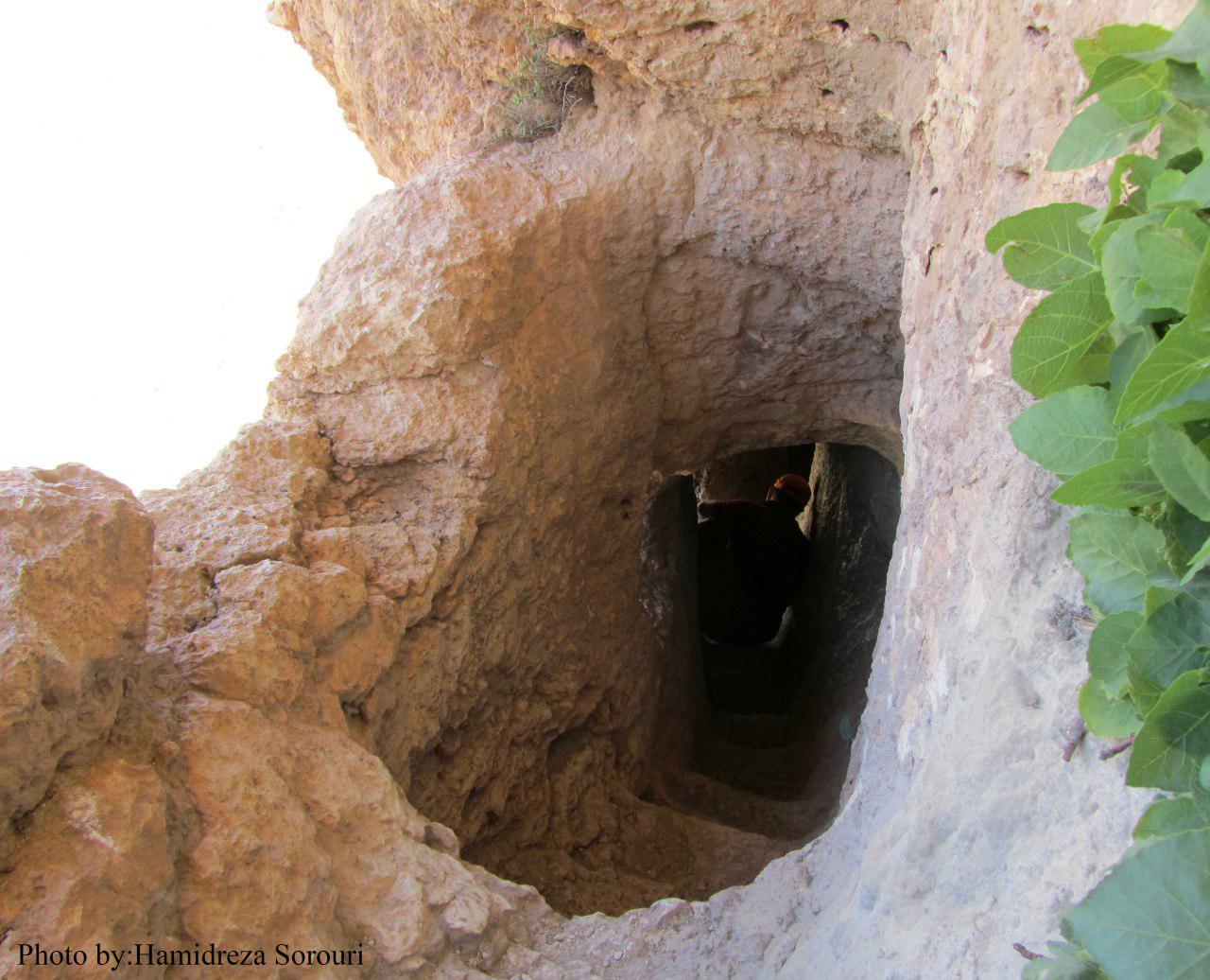 معماری صخره ای بی بی کند