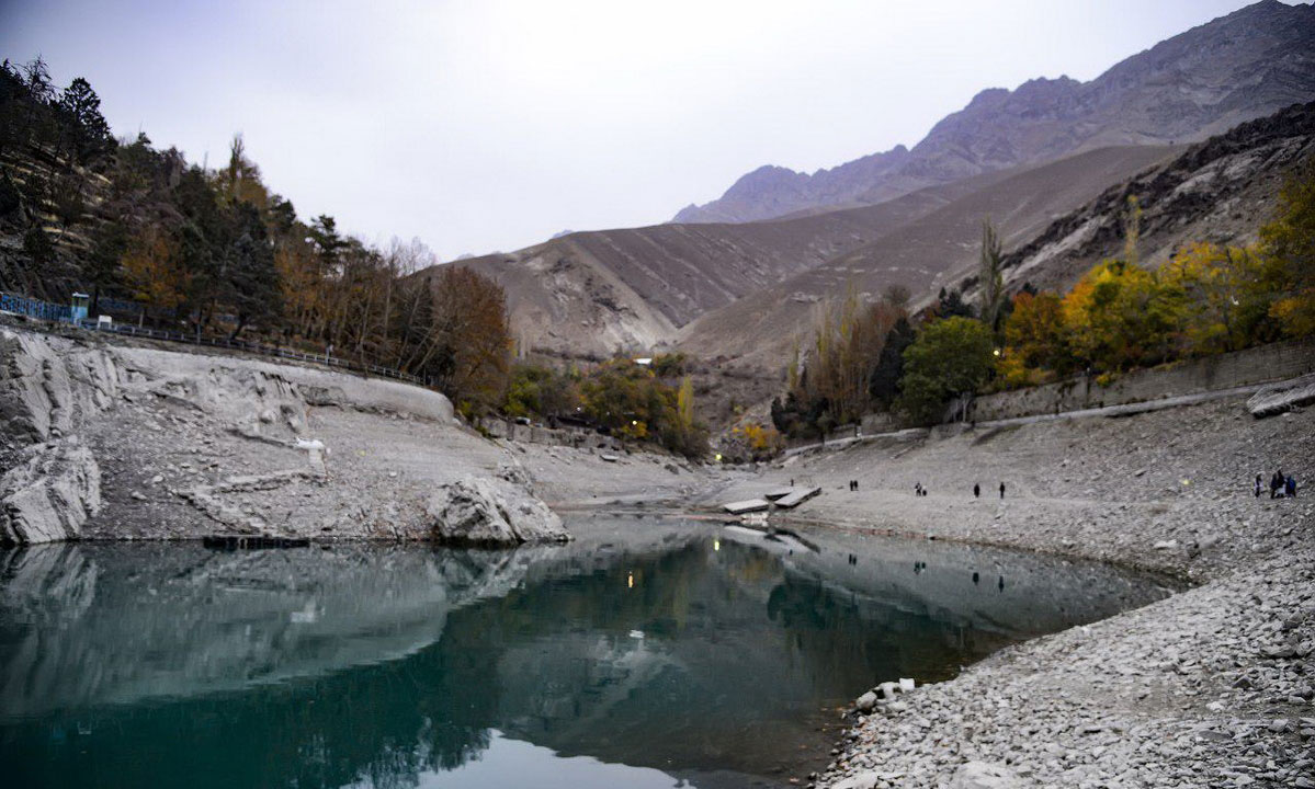 با تنها روستای آبی ایران بیشتر آشنا شوید 