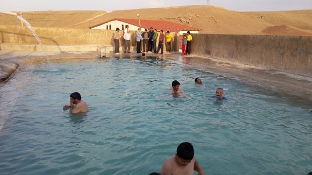چشمه آبگرم شوط