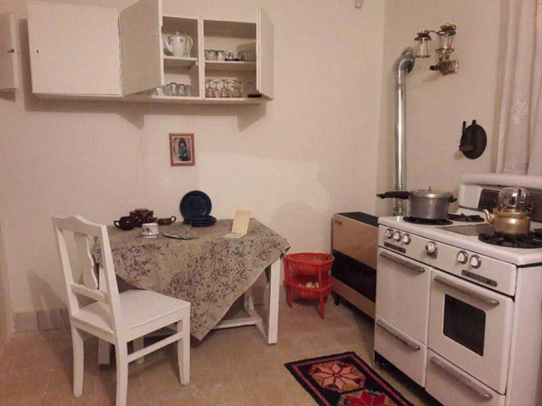 خانه موزه سیمین و جلال