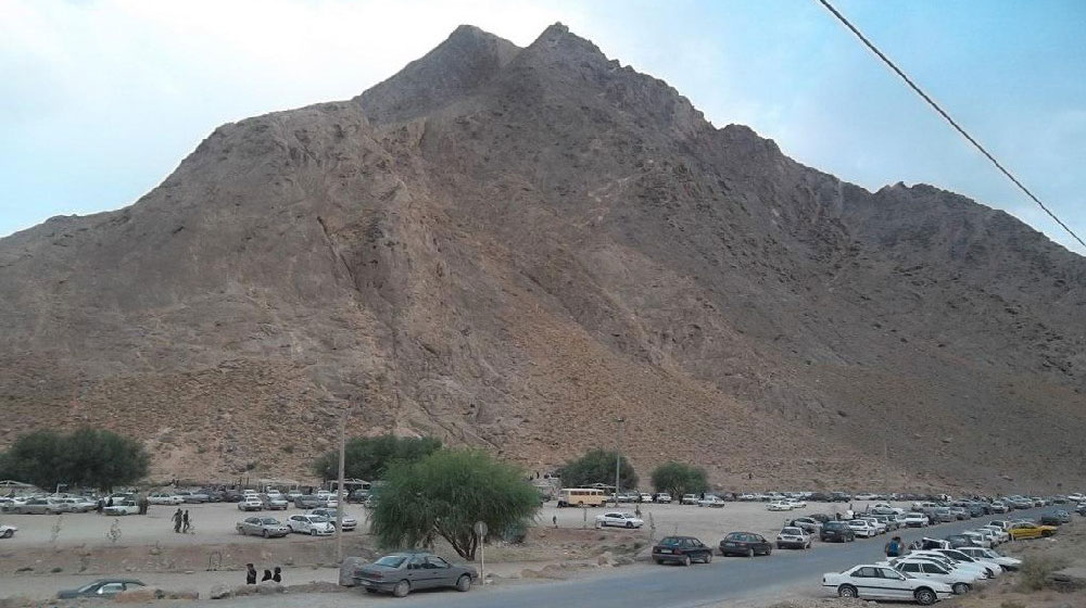 چشمه مرغاب تیران و کرون