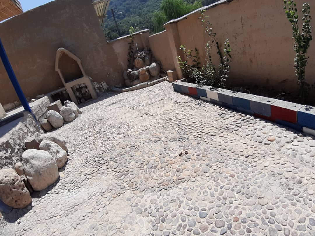 اقامتگاه بوم گردی باجی رباب روستای لوه
