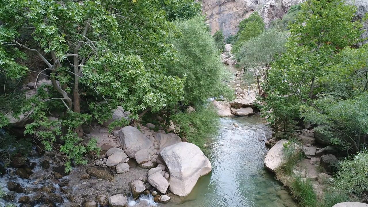 چشمه ناز ونک سمیرم