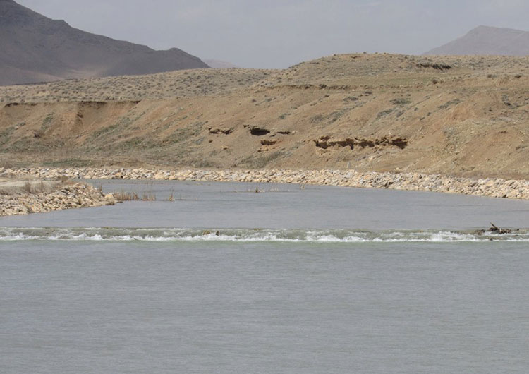 دست کنده های روستای موغان