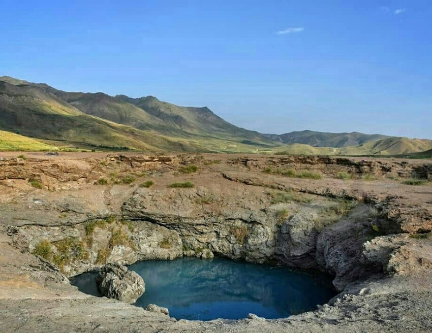 چشمه و آبشار قینرجه تکاب