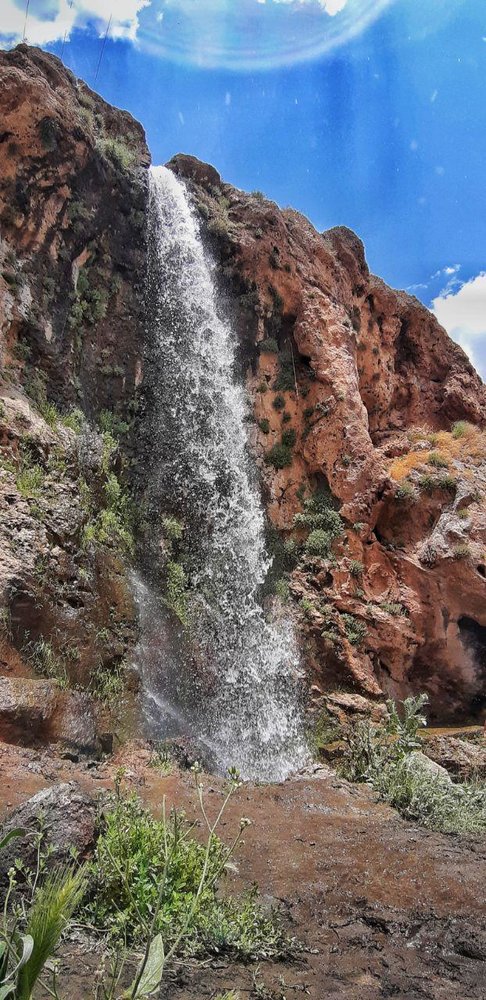 چشمه و آبشار قینرجه تکاب