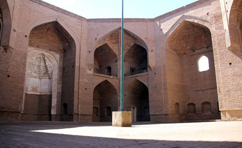 معماری ویژه مسجد روباز مطلب خان